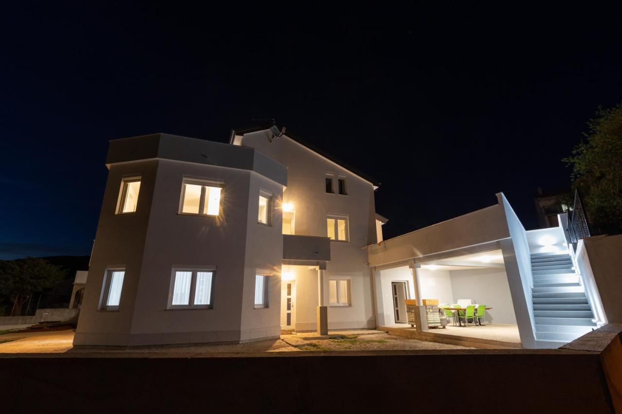 Apartments Luka Senj  Exterior foto