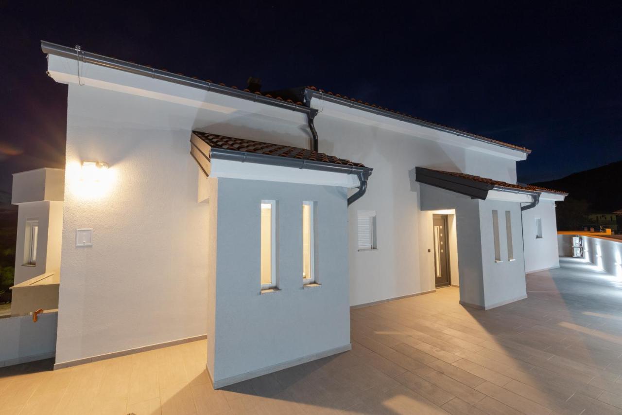 Apartments Luka Senj  Exterior foto