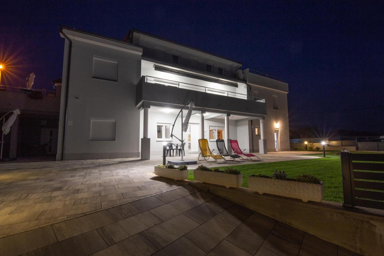 Apartments Luka Senj  Exterior foto