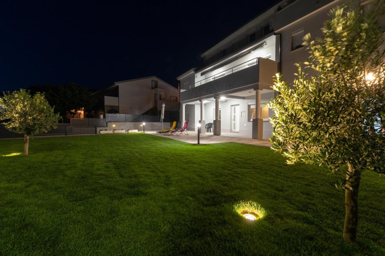 Apartments Luka Senj  Exterior foto